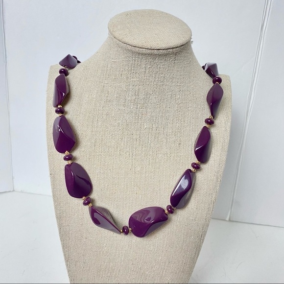 Jewelry - Vintage Purple Chunky Beaded Necklace. Gold Tone, Purple Space Beads with Clasp.